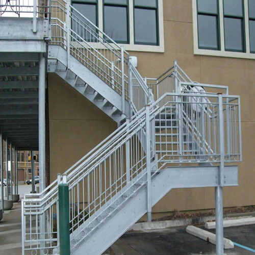 钢结构楼梯、护栏安装步骤解析